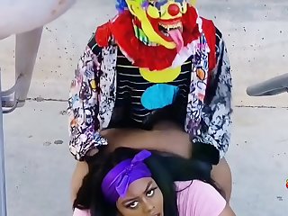 Succulent Tee Gets Fucked by Gibby The Clown on high A Busy Highway During Rape Hour