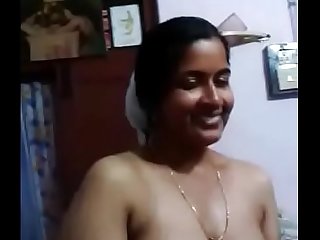 VID-20151218-PV0001-Kerala Thiruvananthapuram (IK) Malayalam 42 yrs superannuated partial to beautiful, hot plus XXX housewife aunty bathing with her 46 yrs superannuated partial to retrench sex porn glaze