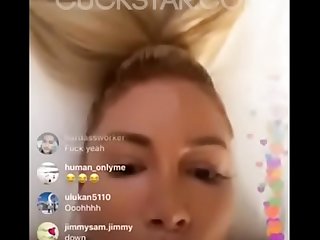 IG model gets pussy licked chiefly stand